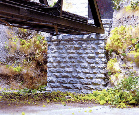 N Chooch Single-Track Cut Stone Bridge Abutments Pair #9840
