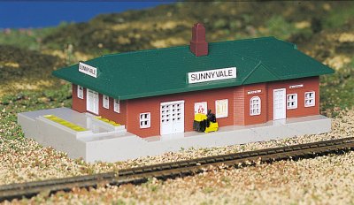 Bachmann Plasticville N Scale Sunnyvale Passenger Station 45908