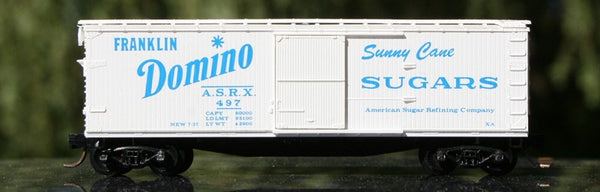 N Micro-Trains Domino Sugar 40' Double Sheathed Wood Box Car