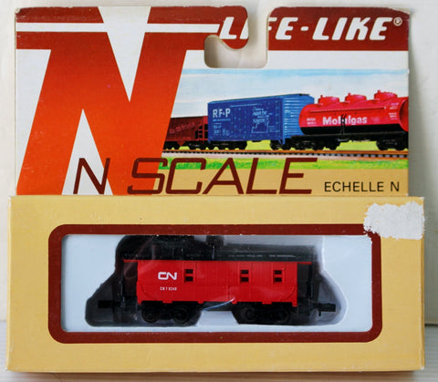 N Life-Like Canadian National Caboose #7900F (Previously Owned)