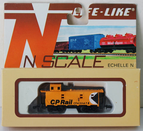 N Life-Like Canadian Pacific Caboose #7900G (Previously Owned)