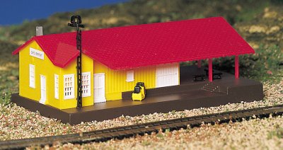Bachmann Plasticville N Scale Freight Station 45907