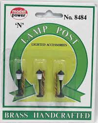 N Model Power Lighted Lamp Post 8484
