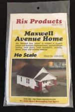 HO Rix Products Maxwell Avenue Home 628-0203